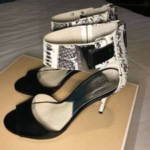 Michael Kors Snake print heels!